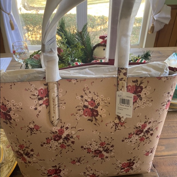 Purses - Picture 1 of 2